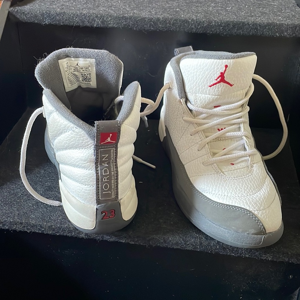 Jordan 12 Retro dark grey